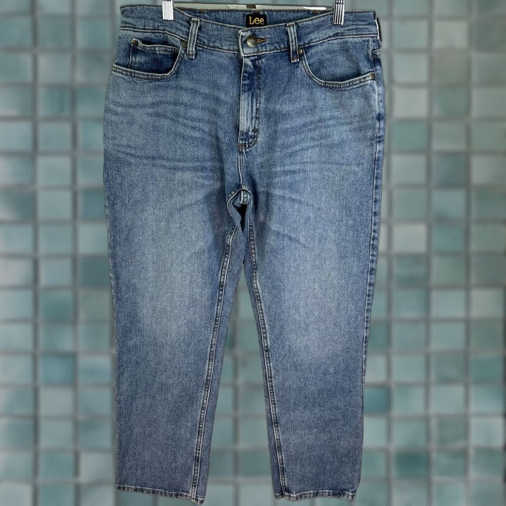 Lee Lee Jeans Relaxed It Straight Denim Jean Mens Size 34 X29 Blue Regular Medium Wash 90s Logo USA Vintage: No Mens Size US 34 / EU 50 - 1 Thumbnail