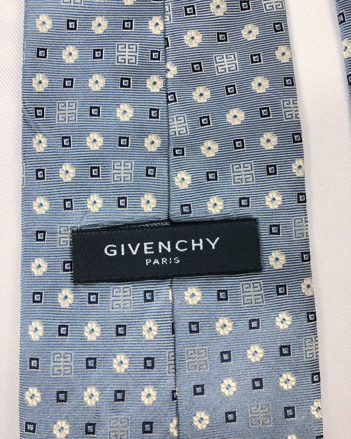 Givenchy Rare Vintage Givenchy Paris Silk Tie Made in Italy Size ONE SIZE - 6 Thumbnail