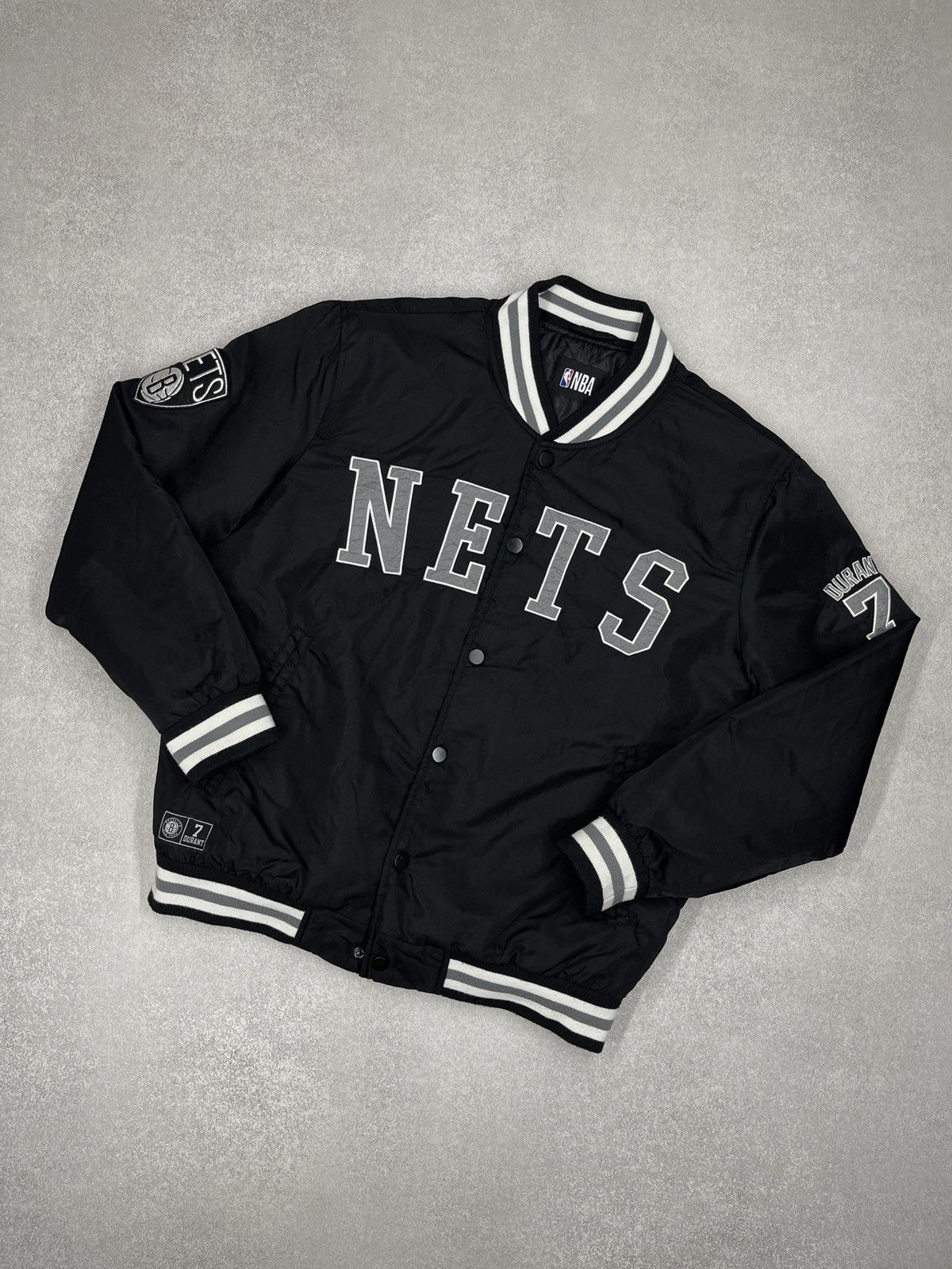 NBA Primark NBA Brooklyn Nets Durant 7 Bomber Jacket Black Size US M / EU 48-50 / 2 - 1 Thumbnail