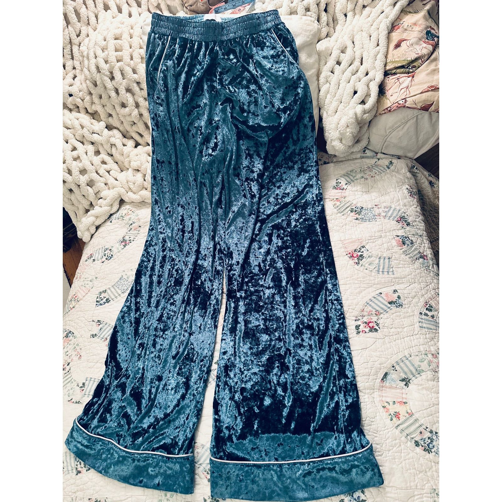 Other ALAMOUR THE LABEL AUSTRALIA CRUSHED VELVET PALAZZO PANTS S Size 28" / US 6 / IT 42 - 2 Thumbnail