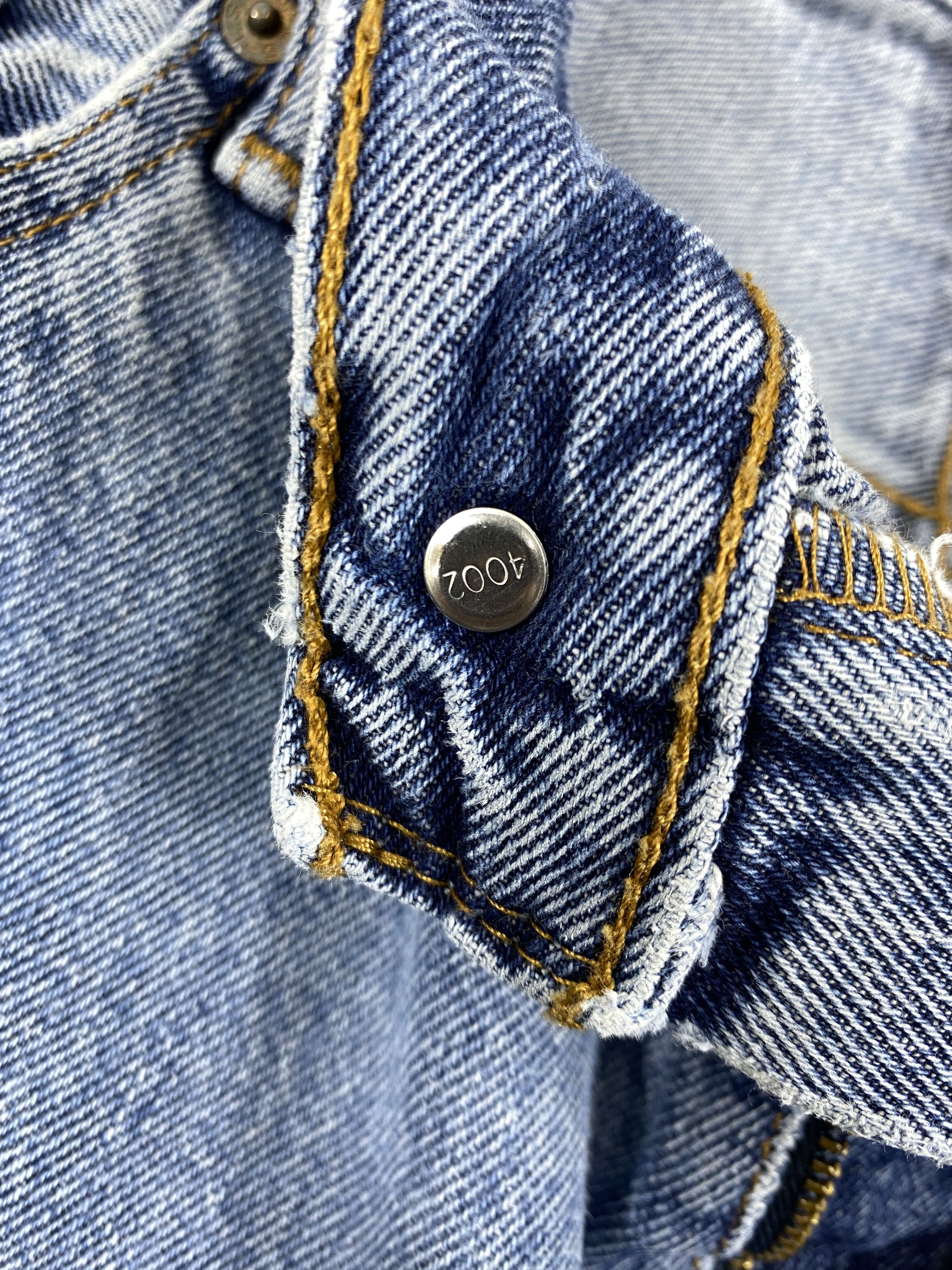 Levi's Blue Wash Vintage Levi's 550 Denim 40 x 31 -JN746 Size US 40 / EU 56 - 7 Thumbnail