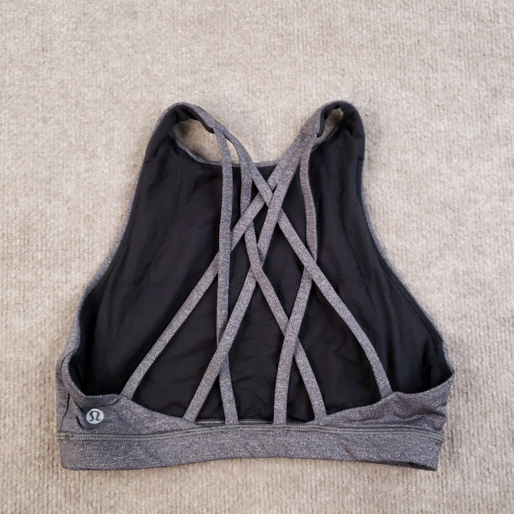 Lululemon VINTAGE Lululemon Sports Bra Women's Size 4 Gray High Neck Yoga Activewear Size ONE SIZE - 6 Thumbnail
