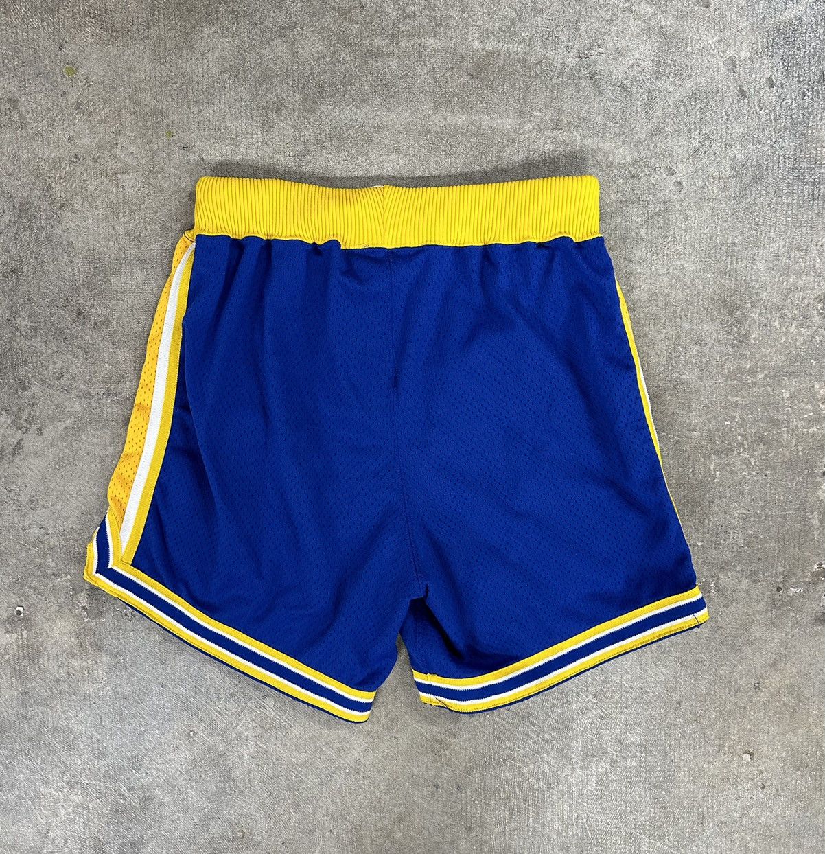 Champion Vintage 90s Champion Golden State Warriors Authentic Pro Cut Size US 38 / EU 54 - 2 Thumbnail