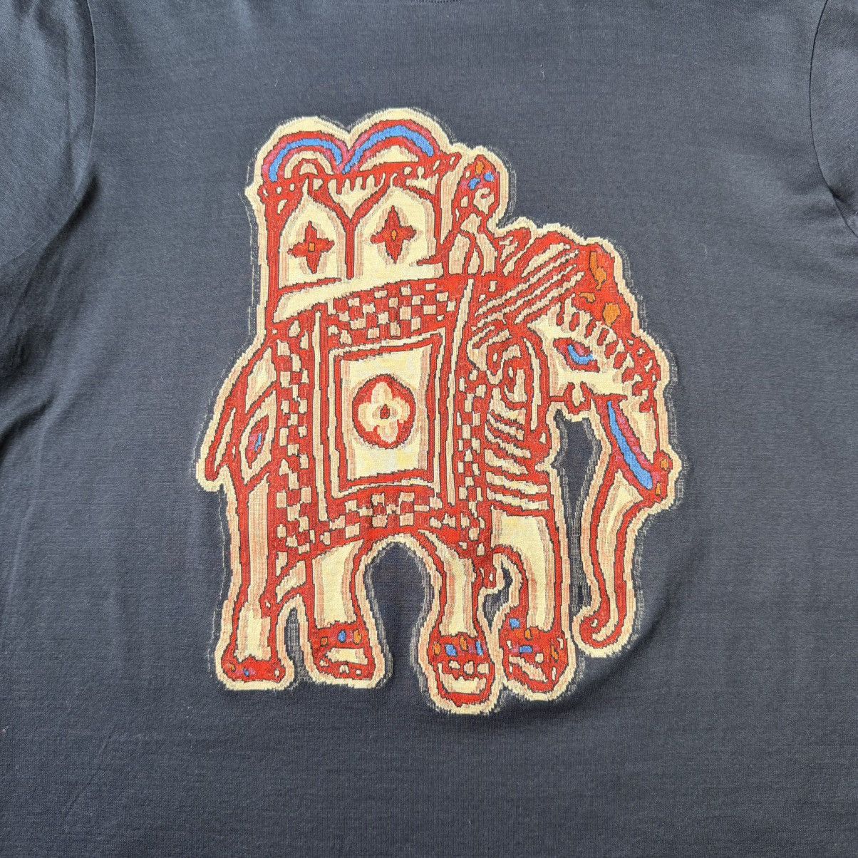 Louis Vuitton Louis Vuitton - Elephant Print Tee Size US M / EU 48-50 / 2 - 3 Thumbnail