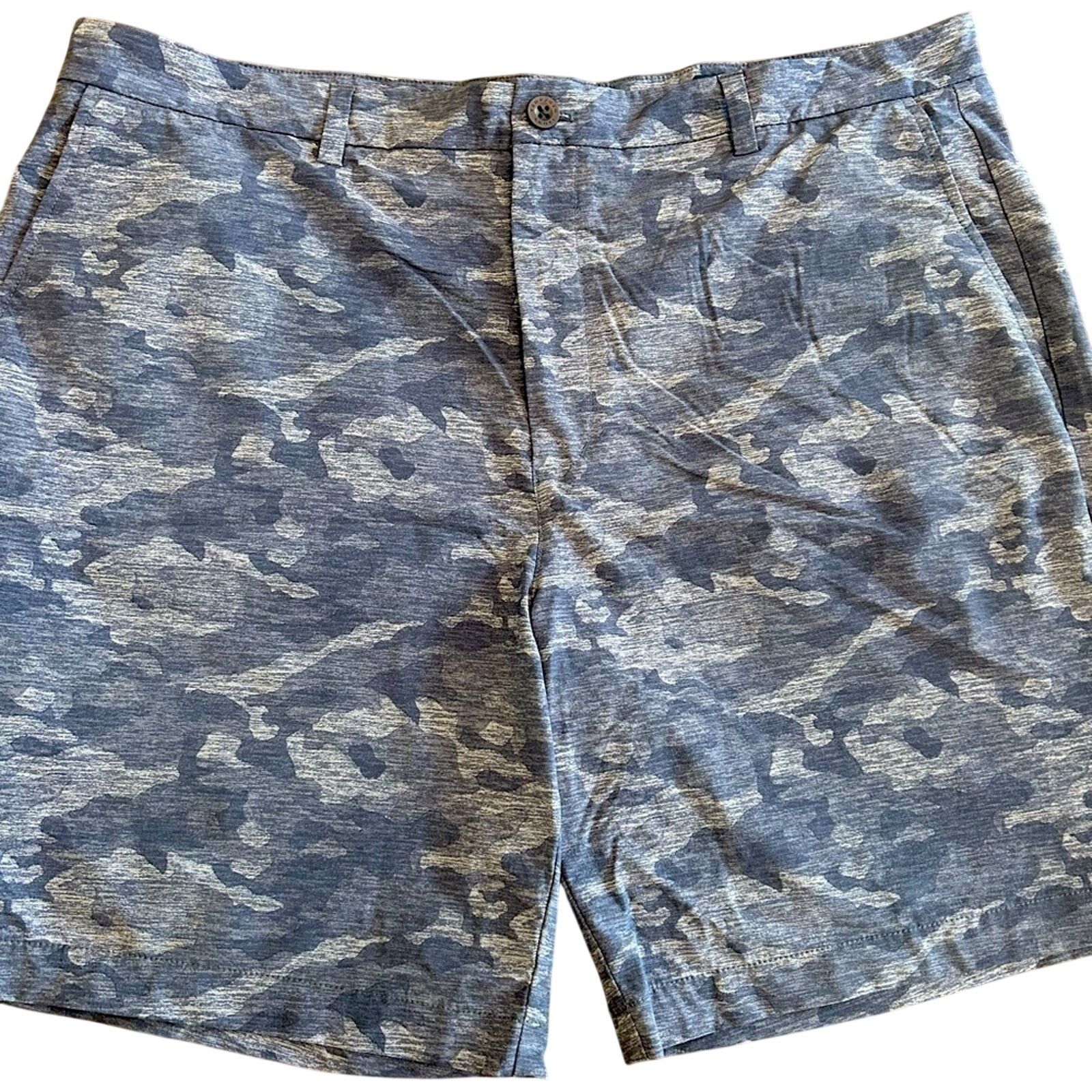 Vineyard Vines Vineyard Vines Performance Golf Blue Camouflage Shorts 40 Size US 40 / EU 56 - 1 Thumbnail