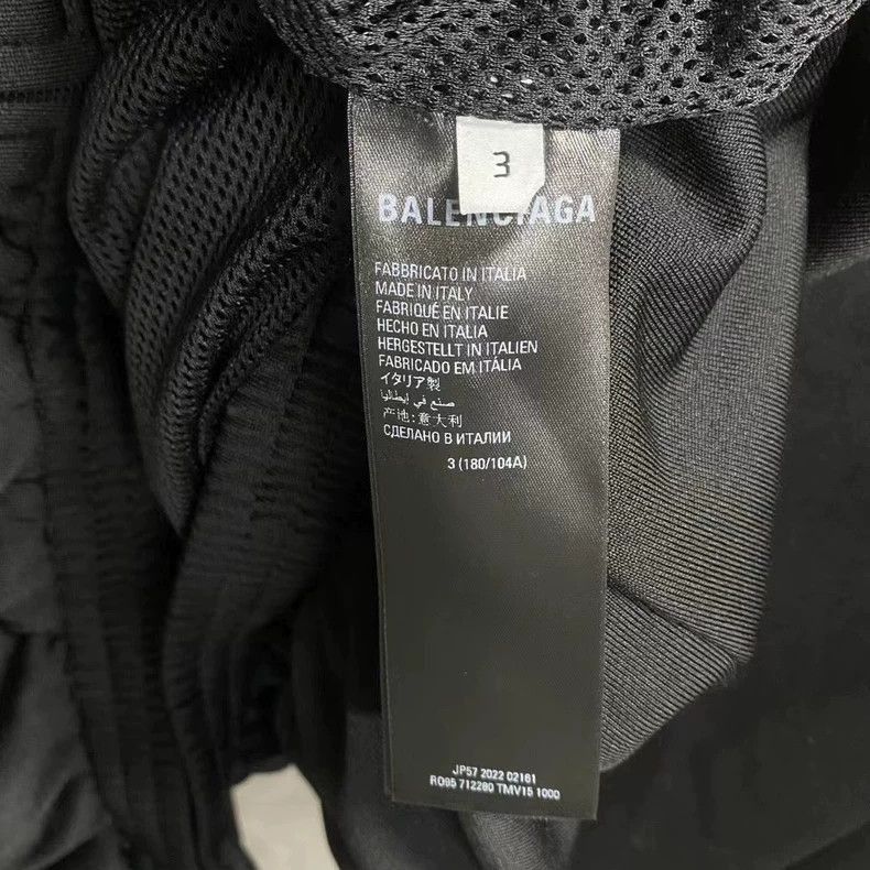 Balenciaga Balenciaga Adidas latest black thick polyester embroidered Size US L / EU 52-54 / 3 - 7 Thumbnail