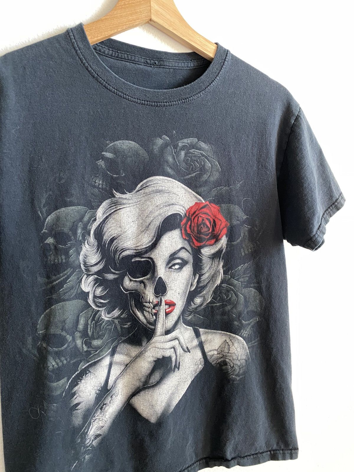 Other Faded Y2K Skull Tee Size US S / EU 44-46 / 1 - 3 Thumbnail