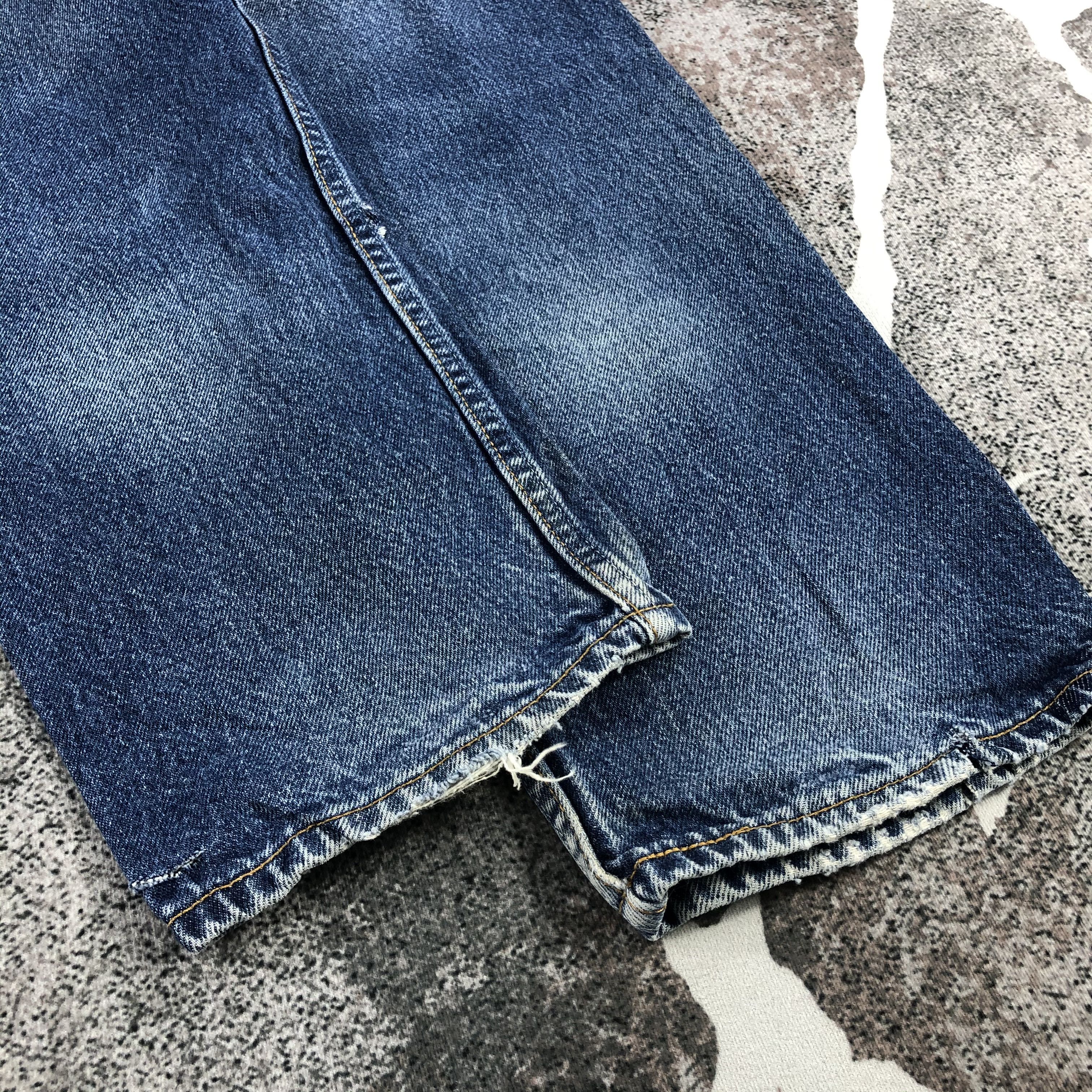Levi's Vintage Levi's 550 Jeans Faded Blue Denim KJ993 Size US 30 / EU 46 - 6 Thumbnail