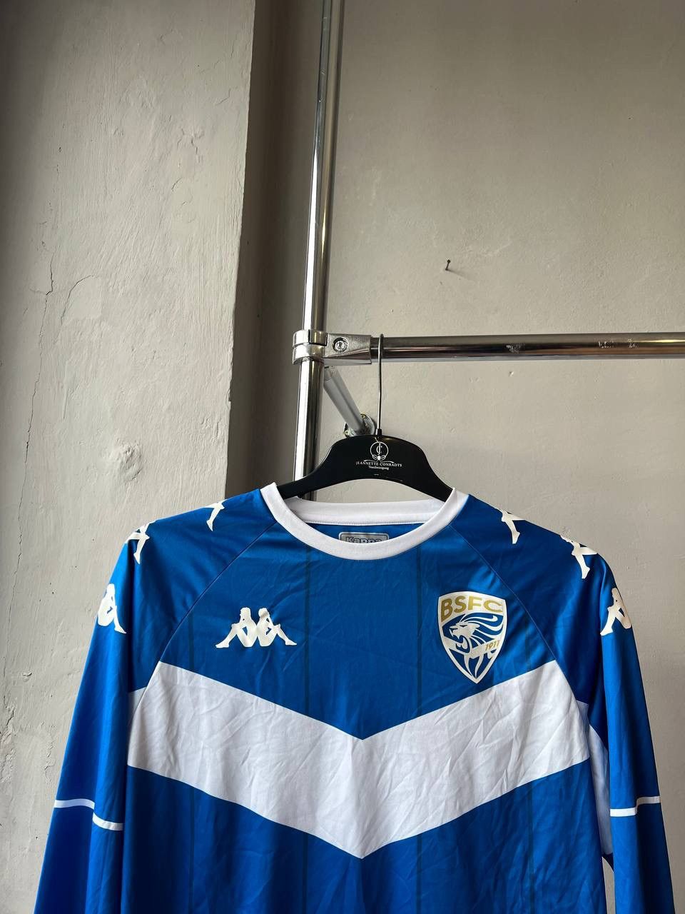 Kappa 2021/22 BRESCIA FC HOME SOCCER JERSEY FOOTBALL SHIRT SIZE S Size US S / EU 44-46 / 1 - 3 Thumbnail