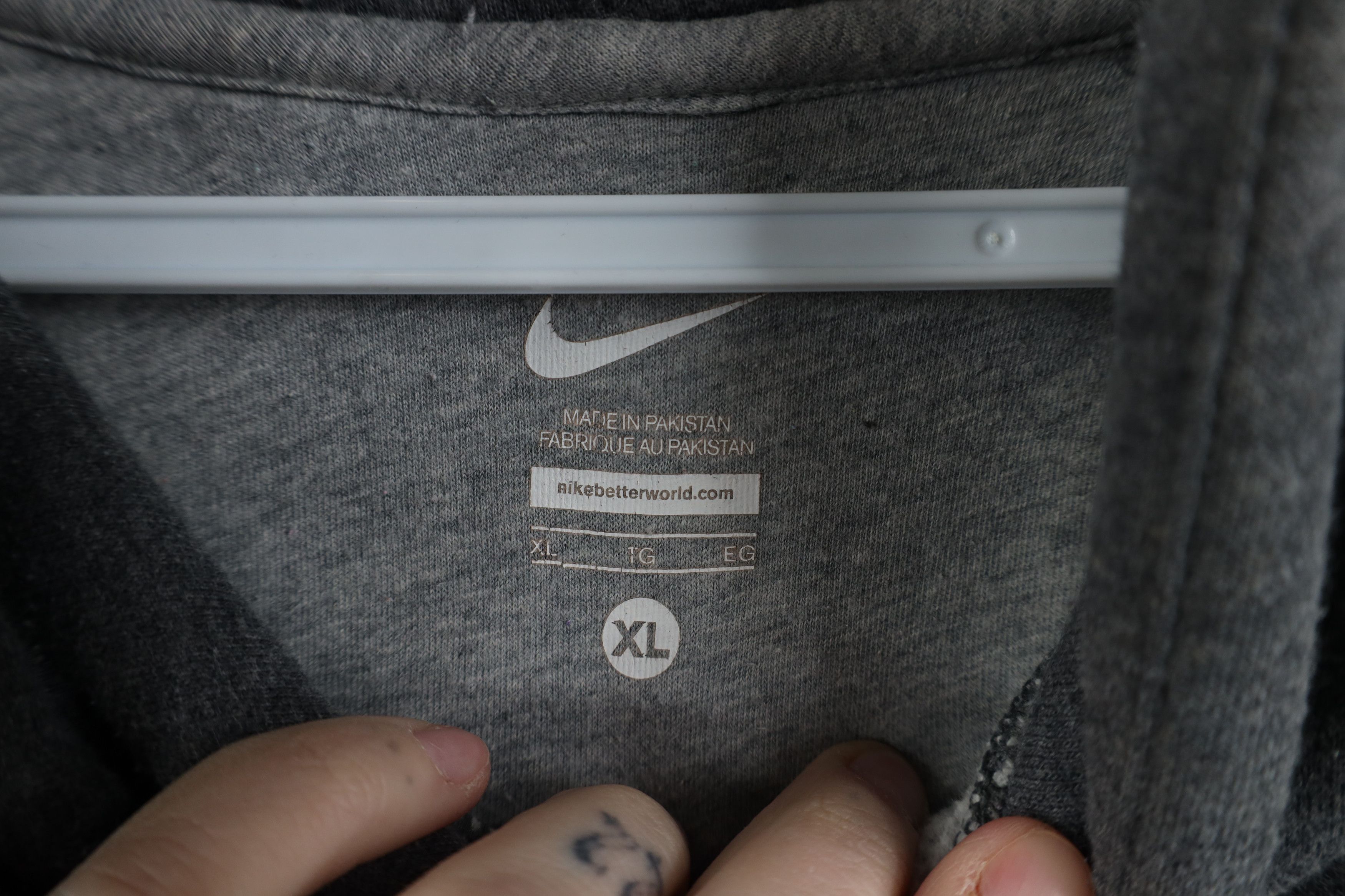 Nike Vintage Y2K Nike Mini Swoosh Heavyweight Hoodie Sweatshirt Size US XL / EU 56 / 4 - 9 Thumbnail