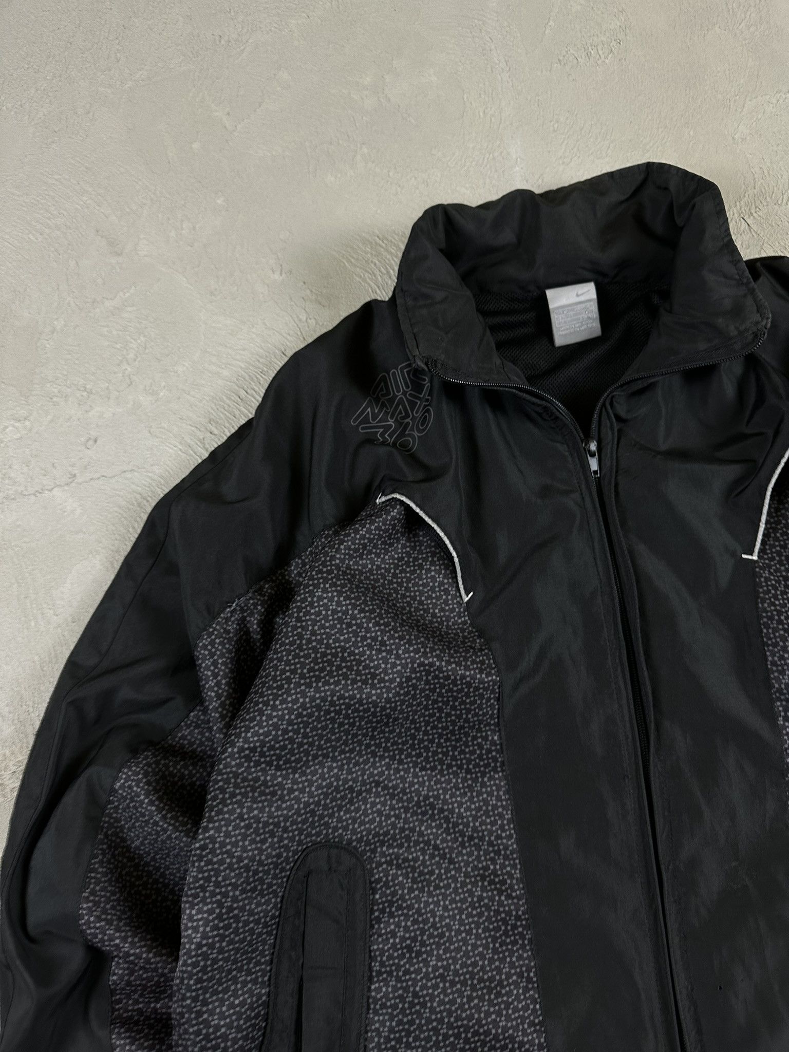 Nike 00s Vintage Nike Air Max Nylon Zip Tracksuit Jacket Size US M / EU 48-50 / 2 - 5 Thumbnail