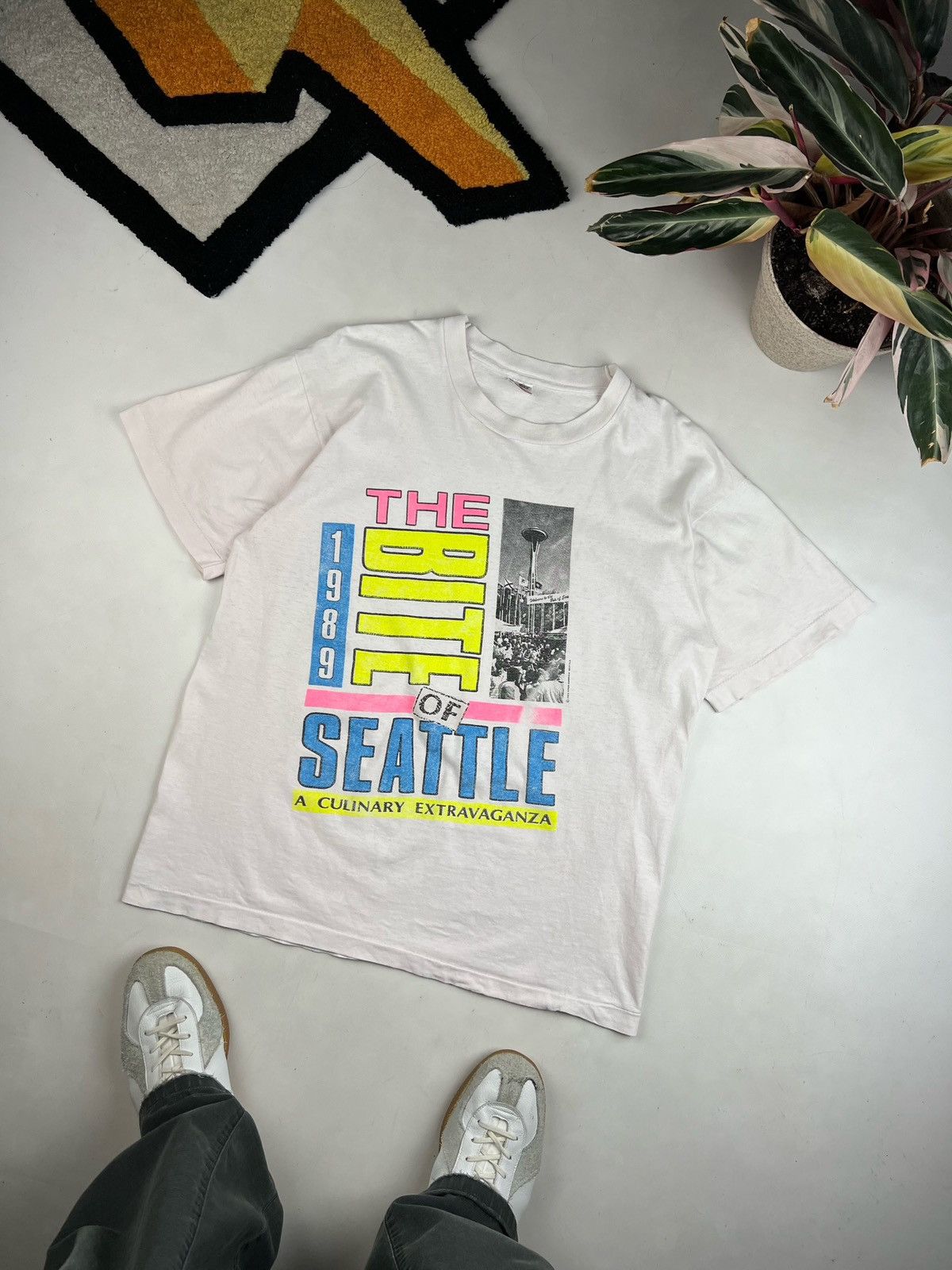 Vintage 1989 Seattle The Bite Tour City Art culinary extravaganza Size US L / EU 52-54 / 3 - 1 Thumbnail
