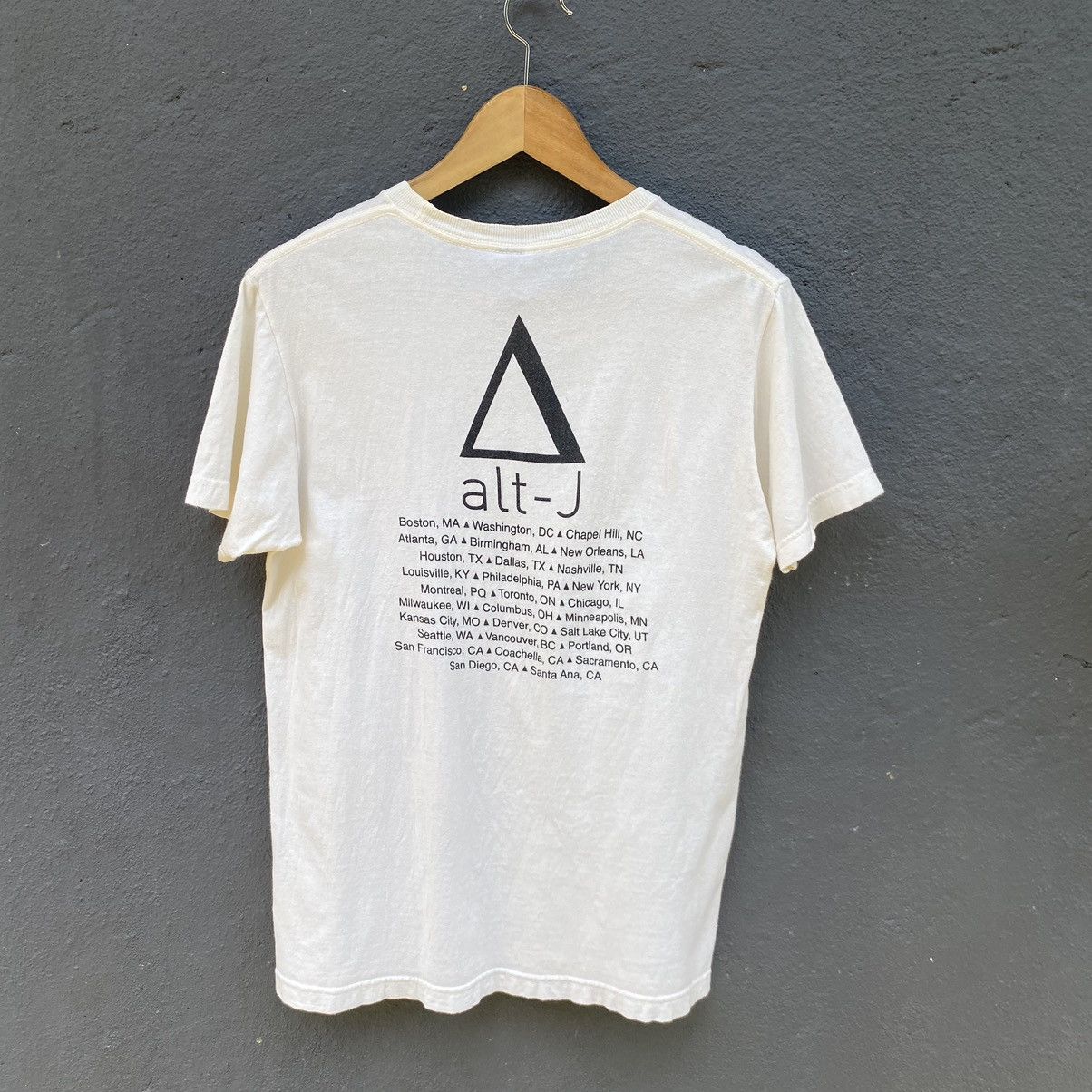 Band Tees Alt-J English Indie Rock Band Tour ERD GRUNGE Tee Size US S / EU 44-46 / 1 - 3 Thumbnail