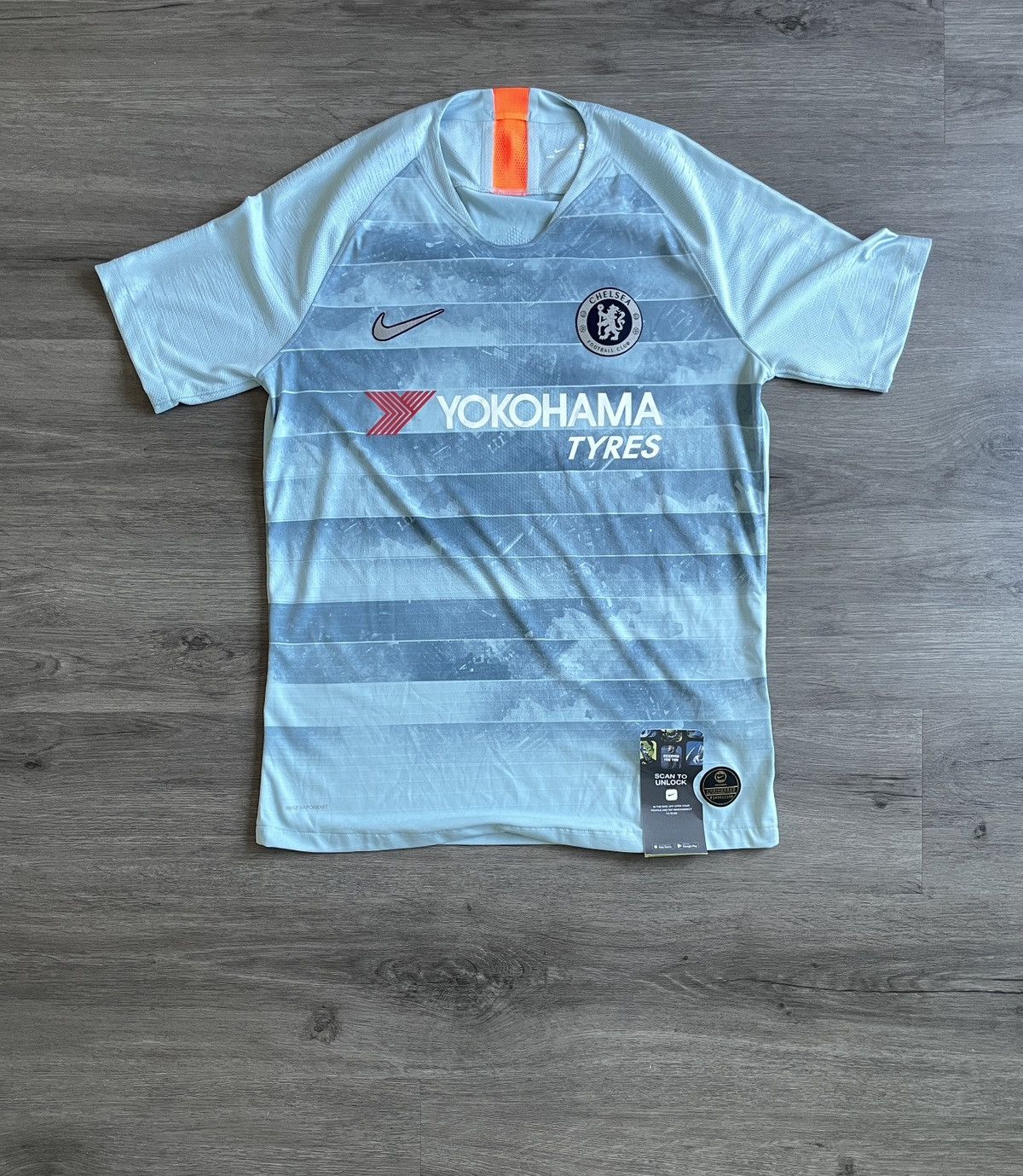 Nike Nike 18’ “Chelsea Football - Alternate” Soccer Jersey (Sz.M) Size US M / EU 48-50 / 2 - 1 Thumbnail