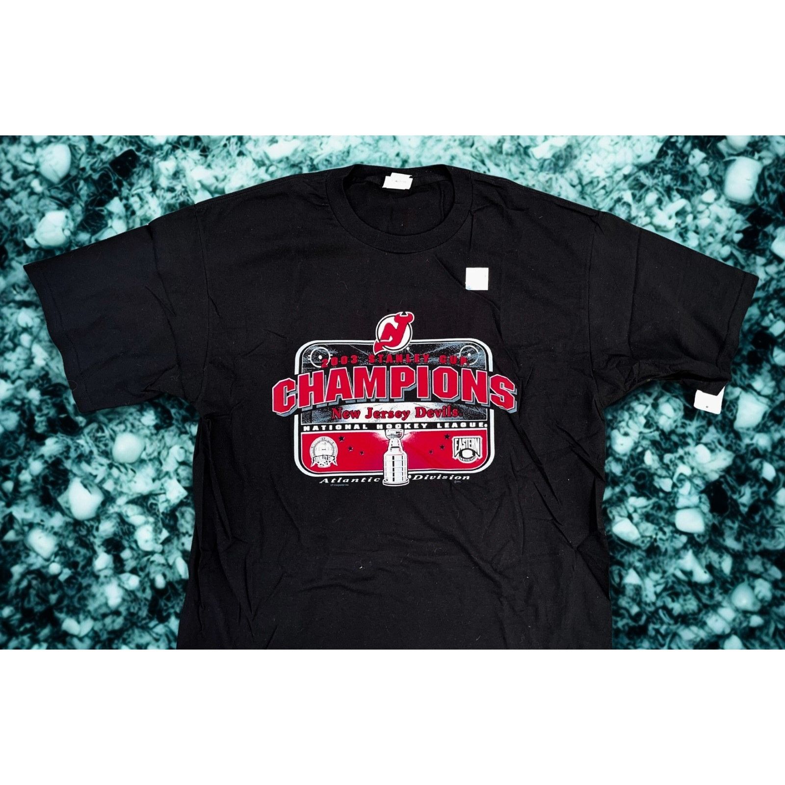 Lee New Jersey Devils 2003 NHL Stanley Cup Champs T-Shirt Lee XL Size US XL / EU 56 / 4 - 3 Thumbnail