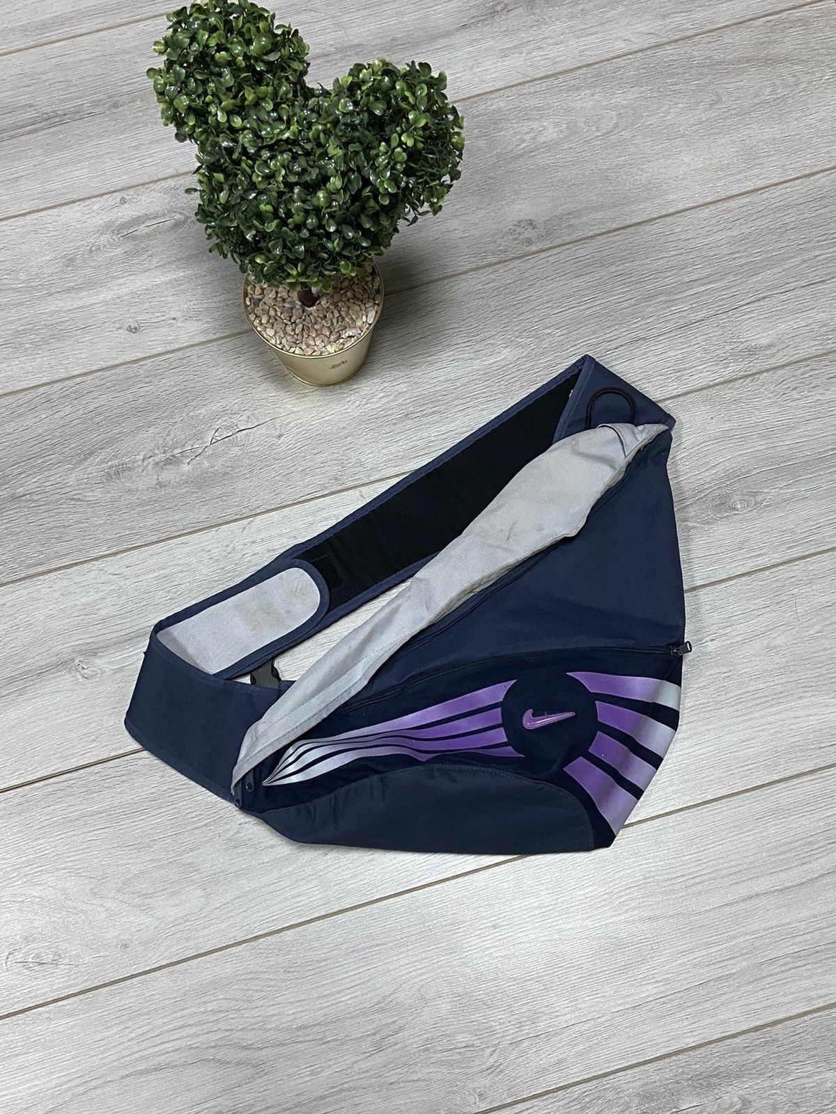 Vintage Nike 90s vintage gorpcore sling bag swoosh stripes Size ONE SIZE - 4 Thumbnail