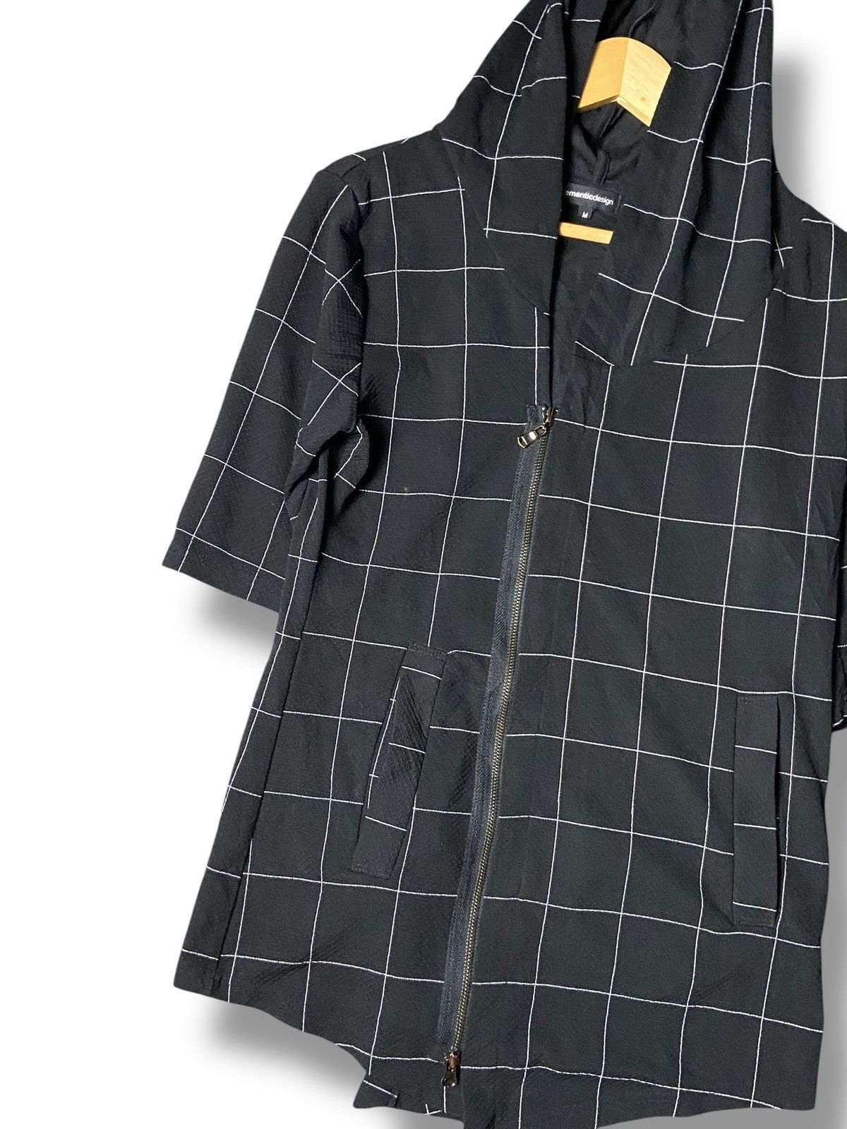 semanticdesign Semantic Design Short Sleeve Hooded Jacket (141) Size US M / EU 48-50 / 2 - 3 Thumbnail