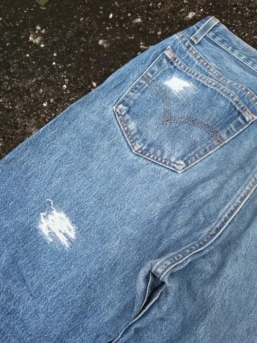 Levi's 90s Vintage Levis 501 Made In USA Distressed Jeans 34x30 Size US 34 / EU 50 - 4 Thumbnail