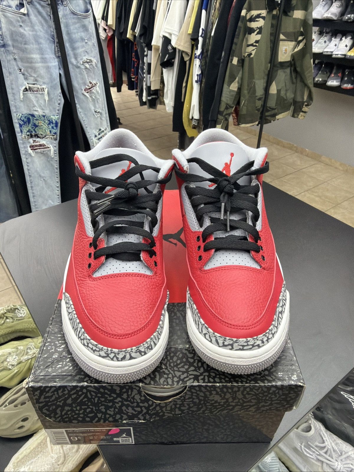 Jordan Brand Air Jordan 3 Retro SE Fire Red Mens Size 9.5 Super Clean Size US 9.5 / EU 42-43 - 5 Thumbnail