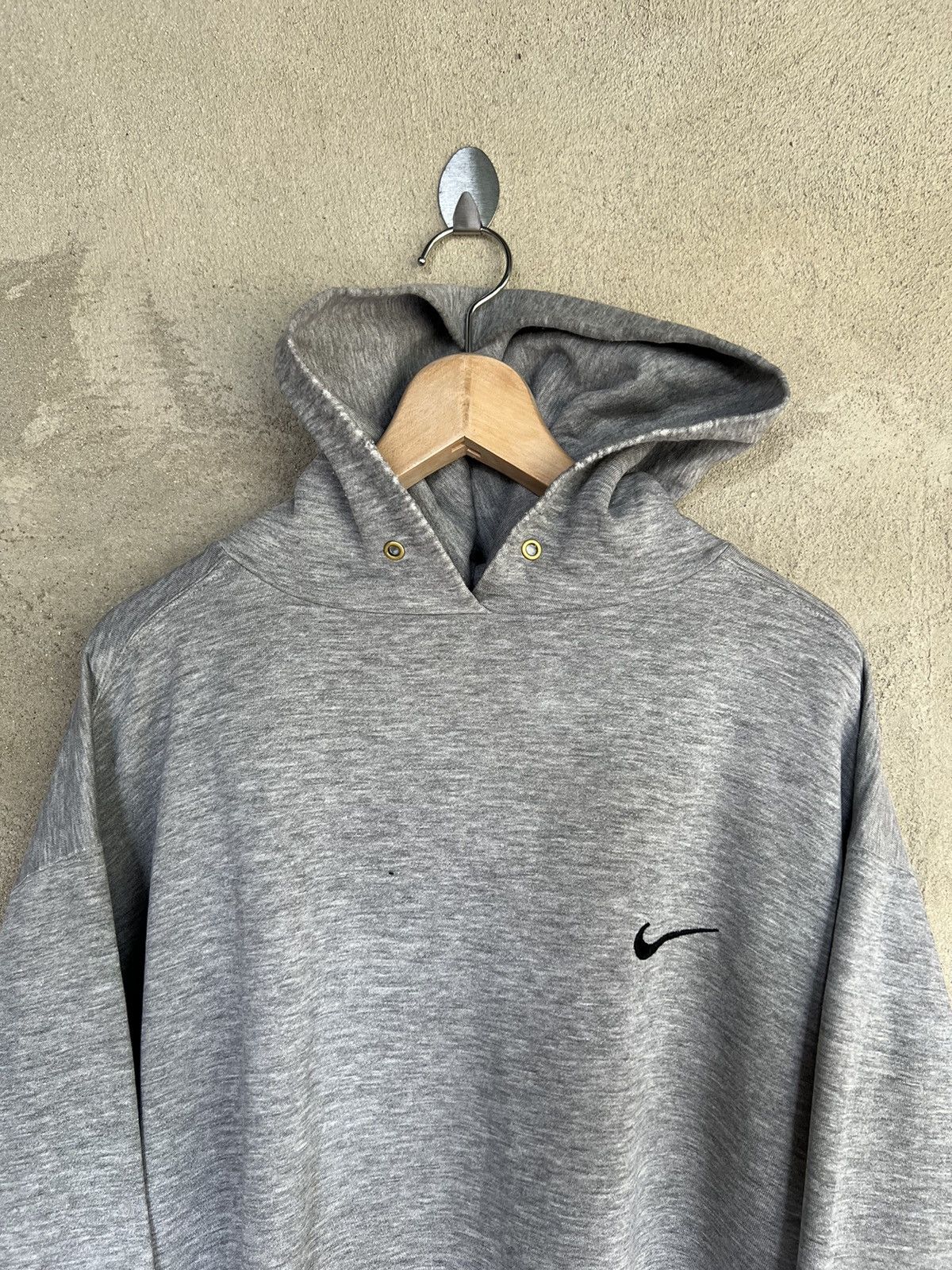 Nike Vintage Nike Swoosh Hoodies Size US M / EU 48-50 / 2 - 3 Thumbnail