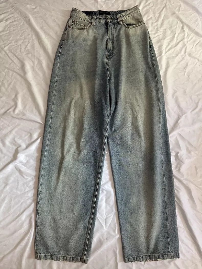 Balenciaga Balenciaga size XS Baggy washed in snowstorm show to make Size US 27 - 1 Thumbnail