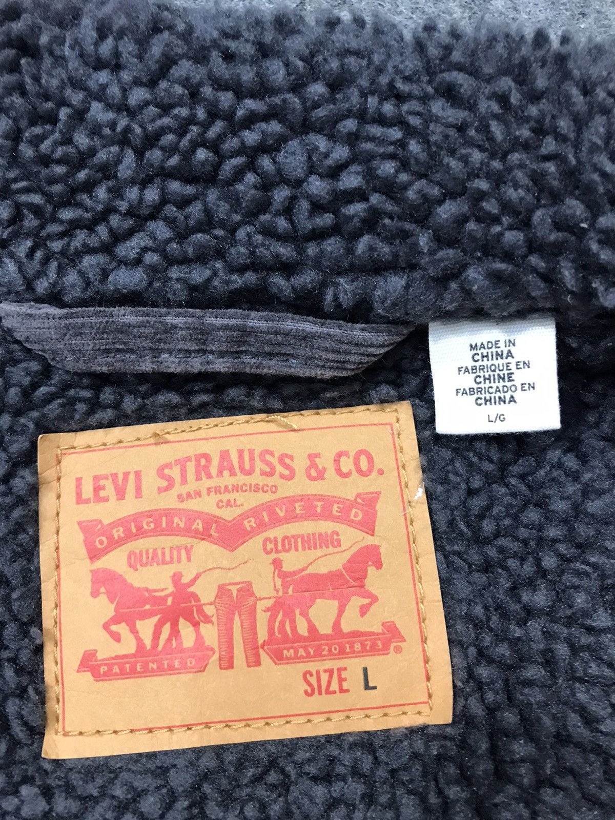 Japanese Brand Vtg Levi’s Strauss Sherpa Jacket Corduroy Distressed Design Size US L / EU 52-54 / 3 - 13 Thumbnail