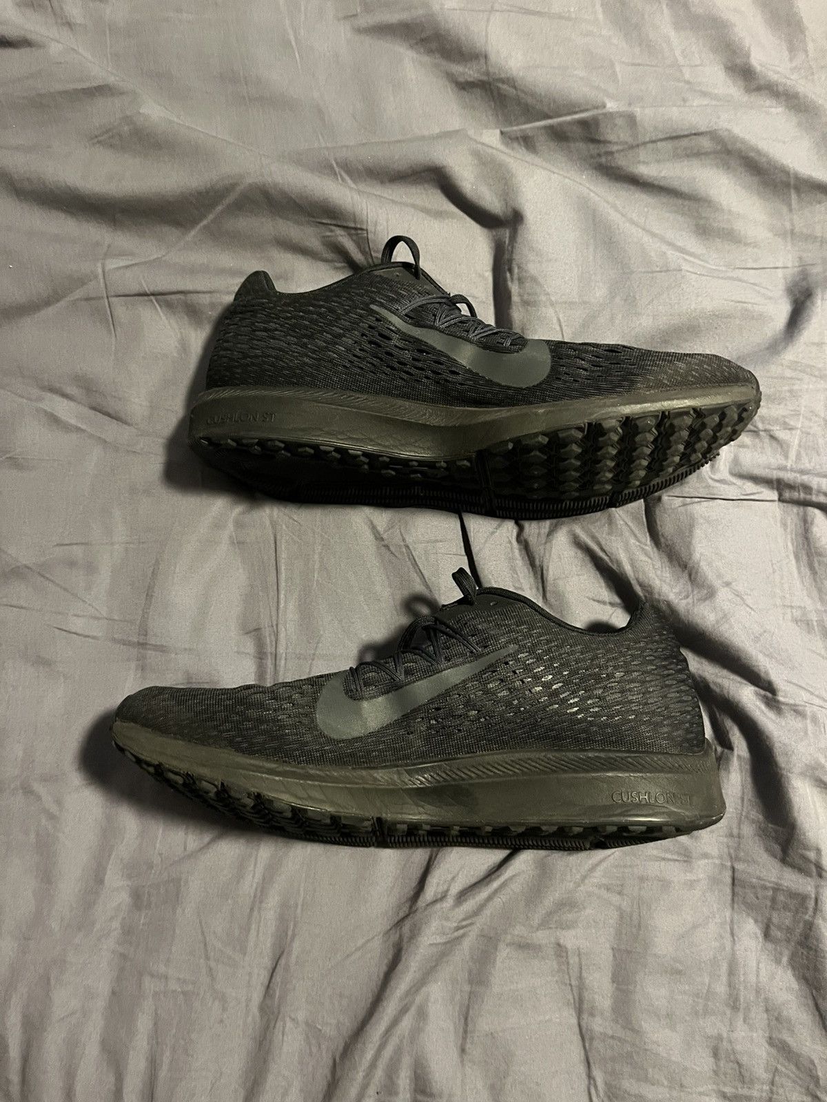 Nike Nike Zoom Winflo 5 Size US 9.5 / EU 42-43 - 2 Thumbnail
