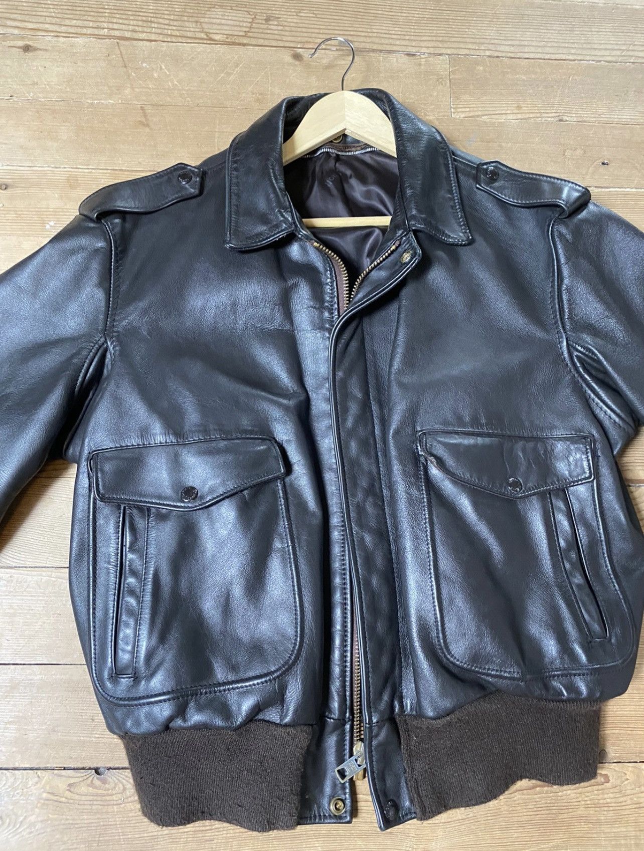 Schott A-2 Leather Flight Jacket (Vintage) Size US M / EU 48-50 / 2 - 2 Thumbnail