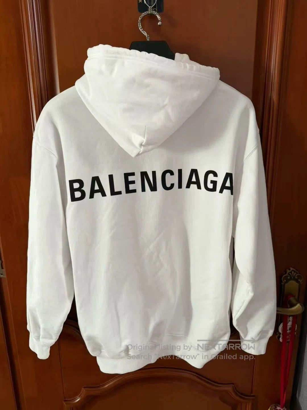 Balenciaga balenciaga logo hoodie in white size small. Size US S / EU 44-46 / 1 - 1 Thumbnail