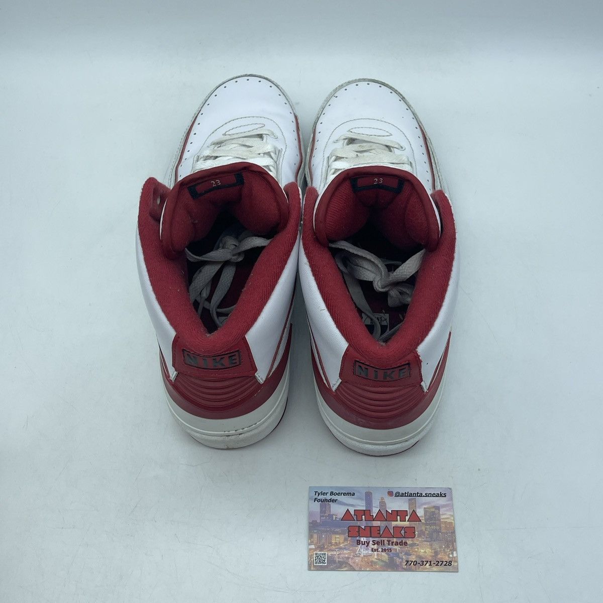 Jordan Brand Air Jordan 2 Chicago home Size US 9 / EU 42 - 6 Thumbnail