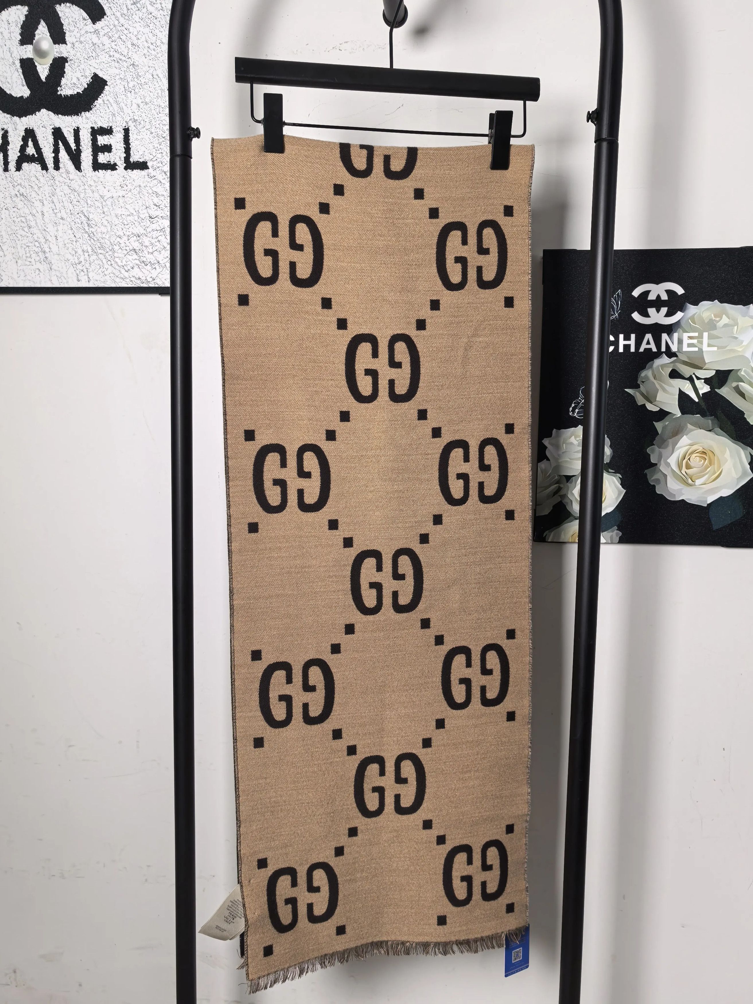 Gucci Gucci White Scarf one size Men Size ONE SIZE - 1 Thumbnail