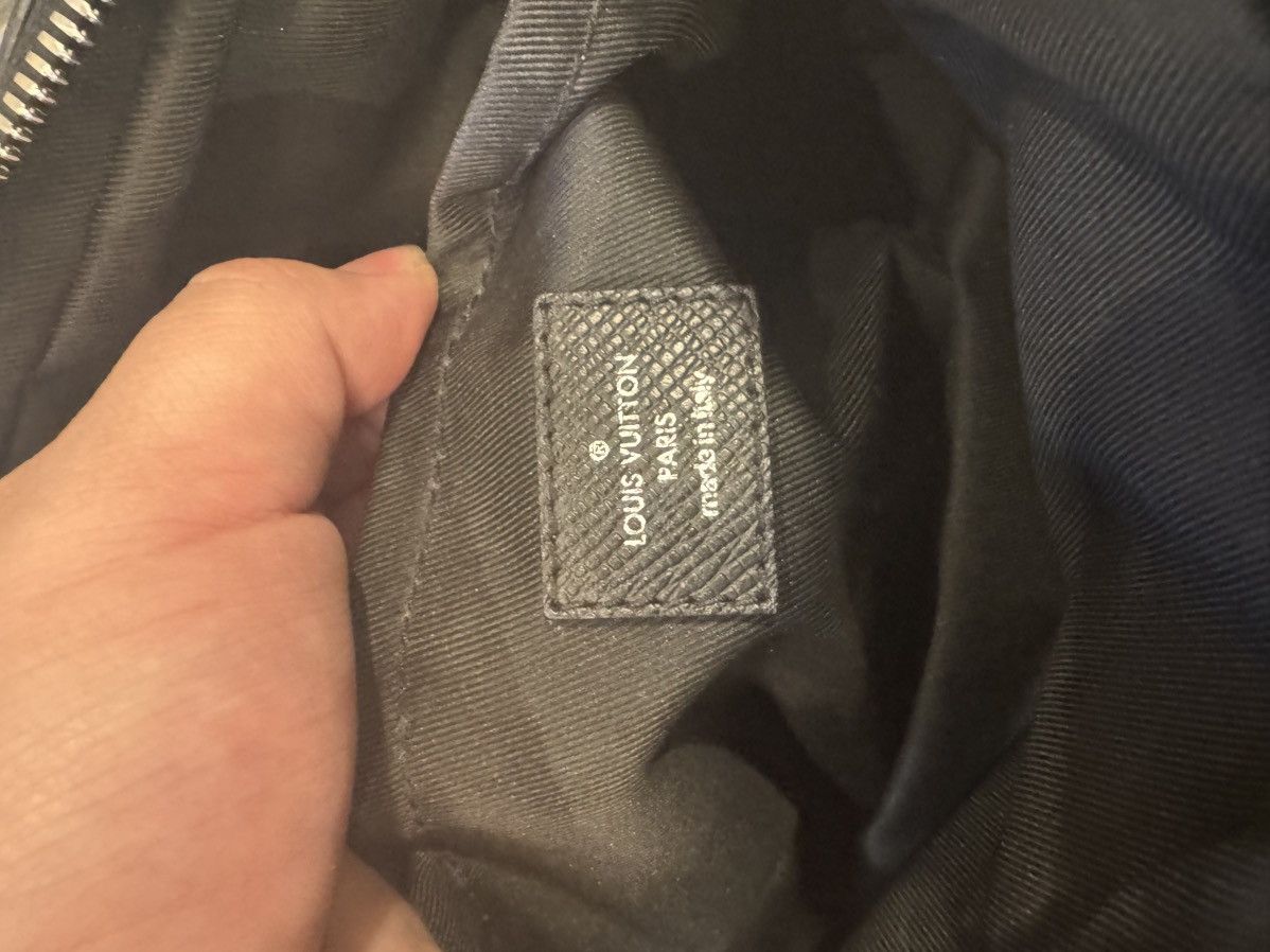 Louis Vuitton Louis Vuitton messenger bag Size ONE SIZE - 2 Thumbnail