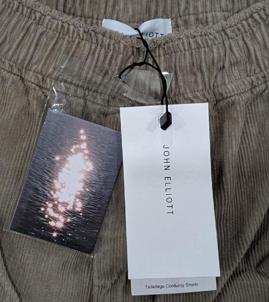 John Elliott John Elliott "Talladega" Corduroy Shorts Bark 2XL Size US 38 / EU 54 - 7 Thumbnail
