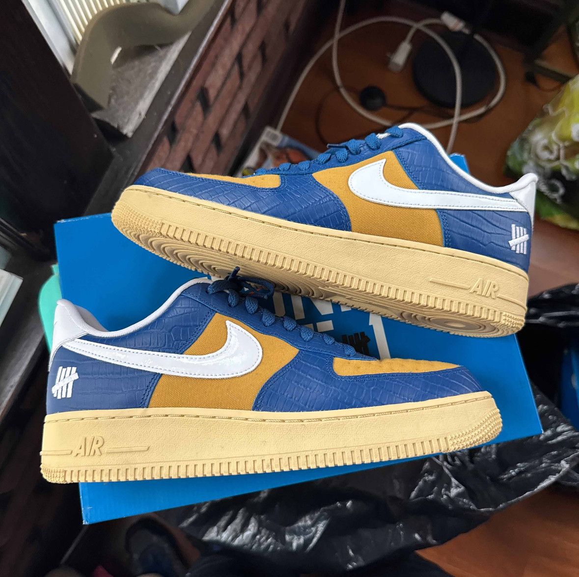 Nike Undefeated x Air Force 1 Low SP 'Dunk vs AF1' Size US 10 / EU 43 - 2 Thumbnail
