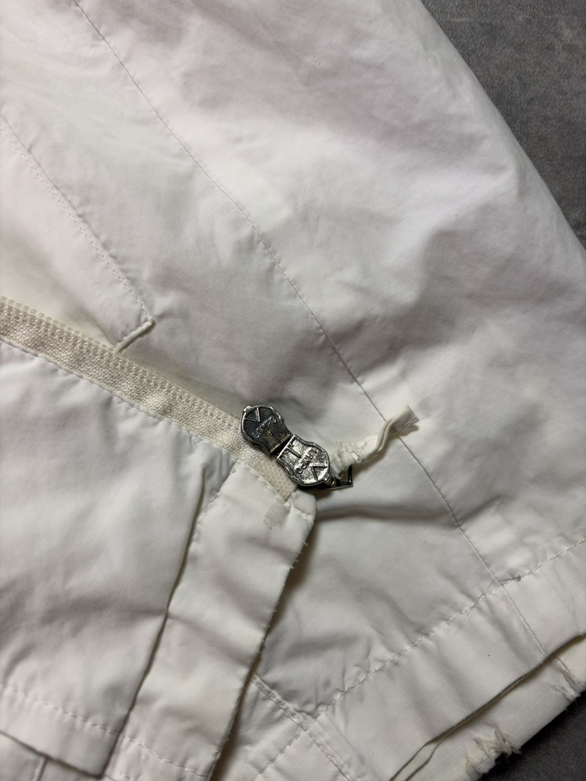 Burberry Burberry Vintage Distressed Faded Hooded Light Jacket L XL Size US L / EU 52-54 / 3 - 15 Thumbnail