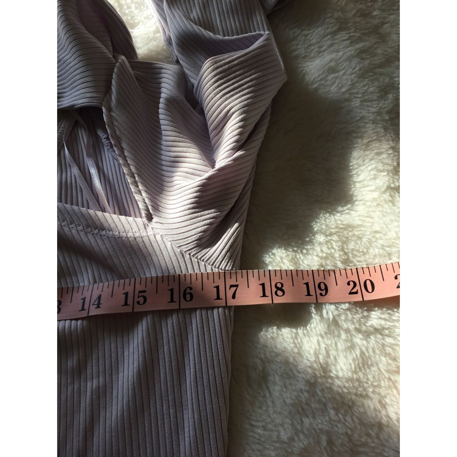 Anthropologie Anthropologie Lilac Twist Cut-Out Top Size M / US 6-8 / IT 42-44 - 11 Thumbnail