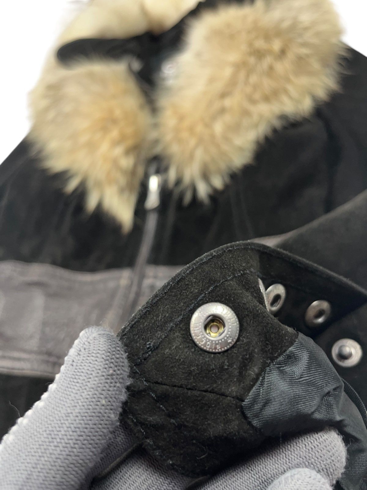 Gianfranco Ferre × Vintage Vintage Gianfranco Ferre Leather Coat with Coyote Fur 90s Size XS / US 0-2 / IT 36-38 - 6 Thumbnail