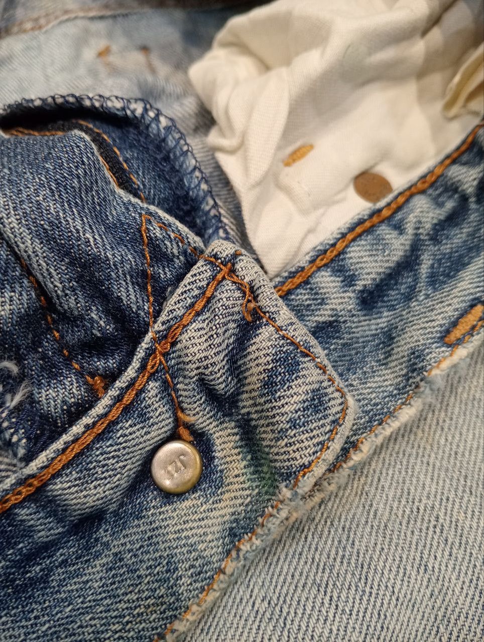 Levi's Vintage Clothing LEVI'S VINTAGE 502 REDLINE CAPITAL E SELVEDGE BLUE JEANS Size US 33 - 7 Thumbnail