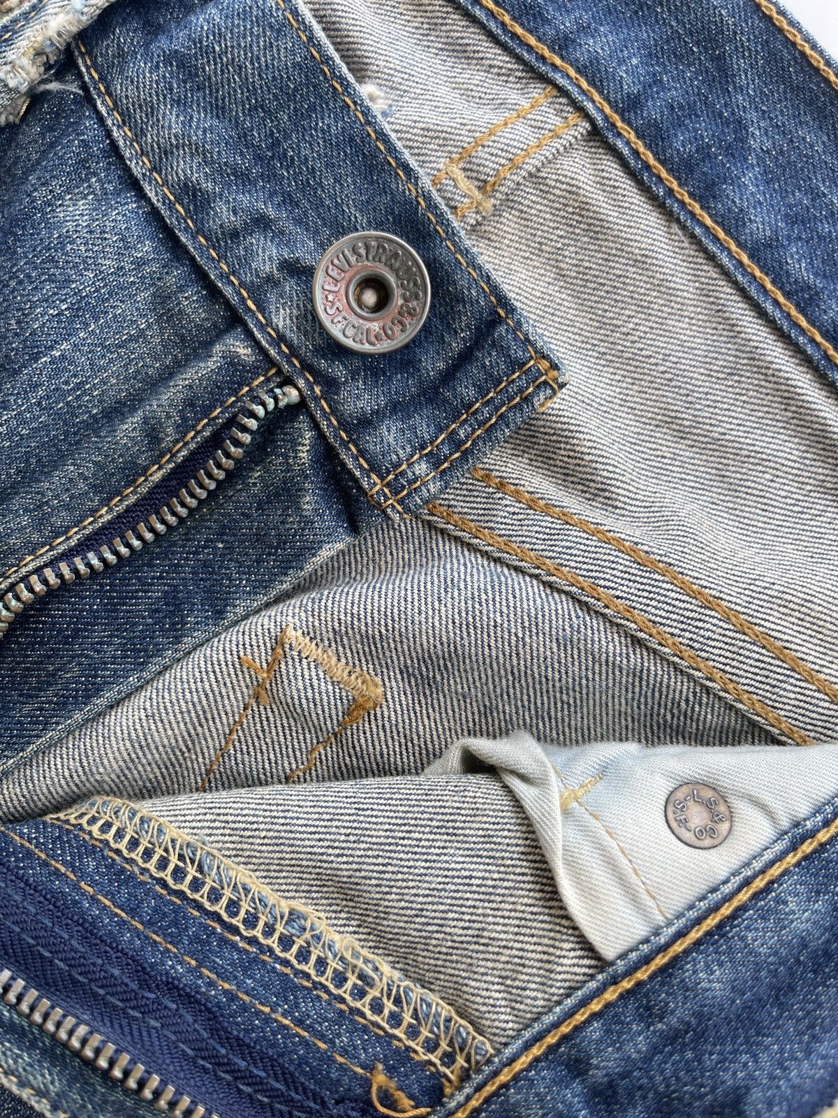Levi's Vintage Clothing Vintage Levis 502 Japan Selvedge Distressed Denim Size US 30 / EU 46 - 13 Thumbnail
