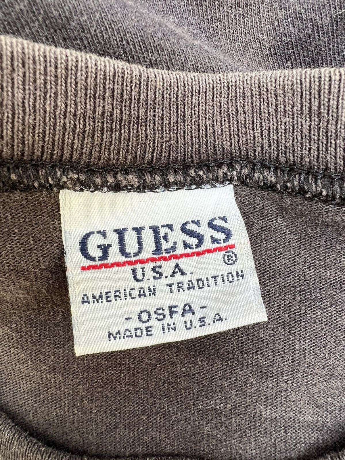 Guess Vintage 90s Guess Uneven Embroidery Spell Out Sun Faded tee Size US XL / EU 56 / 4 - 14 Thumbnail