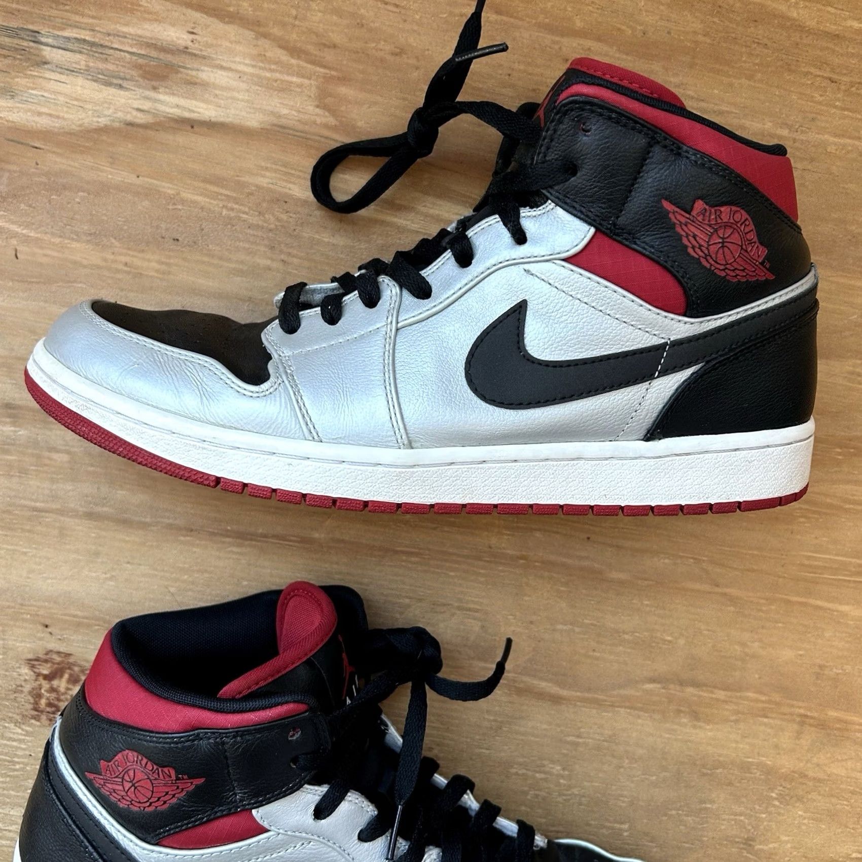 Jordan Brand Air Jordan 1 Phat Kilroy Silver/Red/Black 364770-021 Size 12 Men Sneaker Size US 11 / EU 44 - 6 Thumbnail