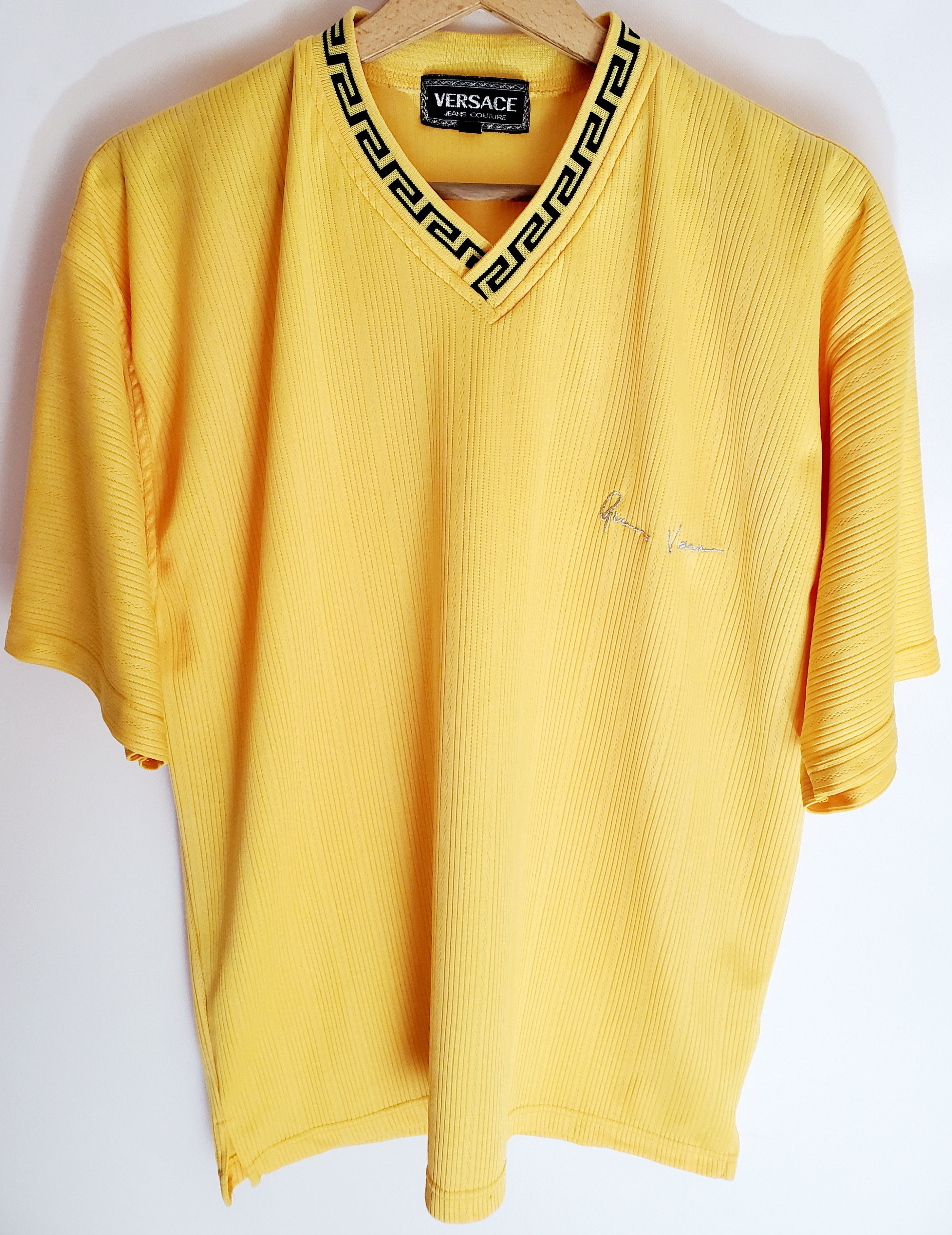 Versace Jeans Couture × Vintage Vintage 90s Versace Jeans Couture shirt perfect condition Xl Size US XL / EU 56 / 4 - 1 Thumbnail