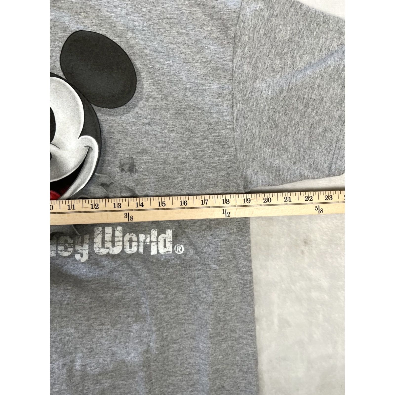Disney Walt Disney World T-Shirt Mens Large Gray Mickey Mouse Peek A Boo Size US L / EU 52-54 / 3 - 6 Thumbnail