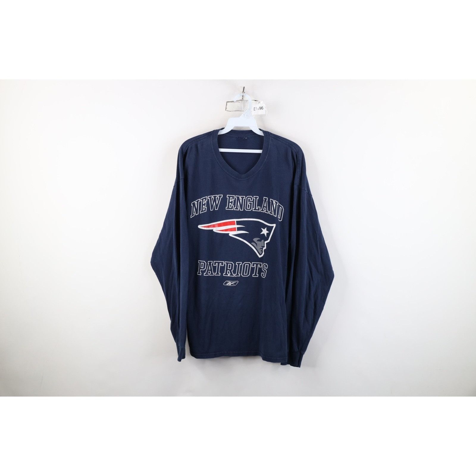 Reebok Vintage Reebok New England Patriots Football T-Shirt Size US XL / EU 56 / 4 - 1 Thumbnail