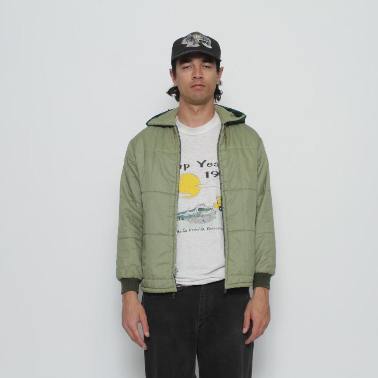 Vintage 70S LIGHT GREEN AND DARK GREEN ZIP UP QUILTED JACKET Size US S / EU 44-46 / 1 - 1 Thumbnail