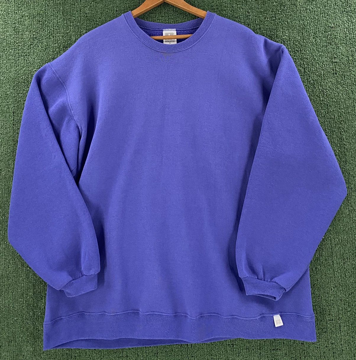 Russell Athletic Vintage 90’s Russell Athletic Purple Sweatshirt Womens XL Size XL / US 12-14 / IT 48-50 - 1 Thumbnail
