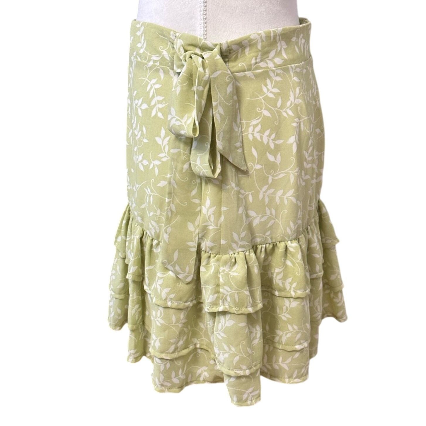 Other Ever After Mini Skirt Ruffled Tie Zip Floral Green W L NWOT Size 30" / US 8 / IT 44 - 3 Thumbnail