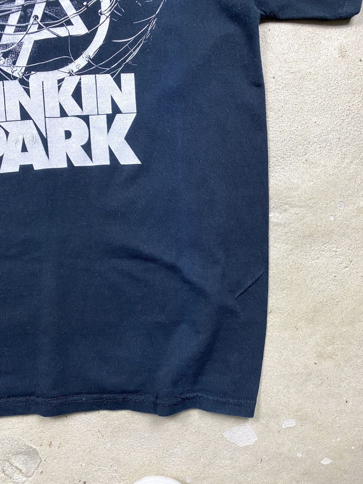 Band Tees Vintage 2000ʼs Linkin Park Band Rock T Shirt Y2K Size US M / EU 48-50 / 2 - 6 Thumbnail