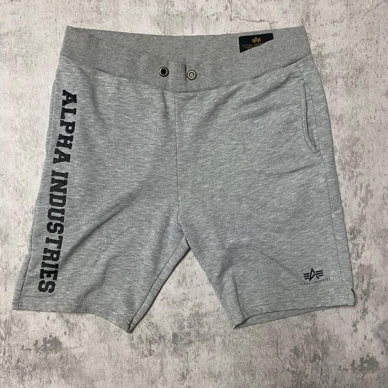 Alpha Industries Grey Alpha Industries sweat shorts #streetwear Size US 38 / EU 54 - 1 Thumbnail
