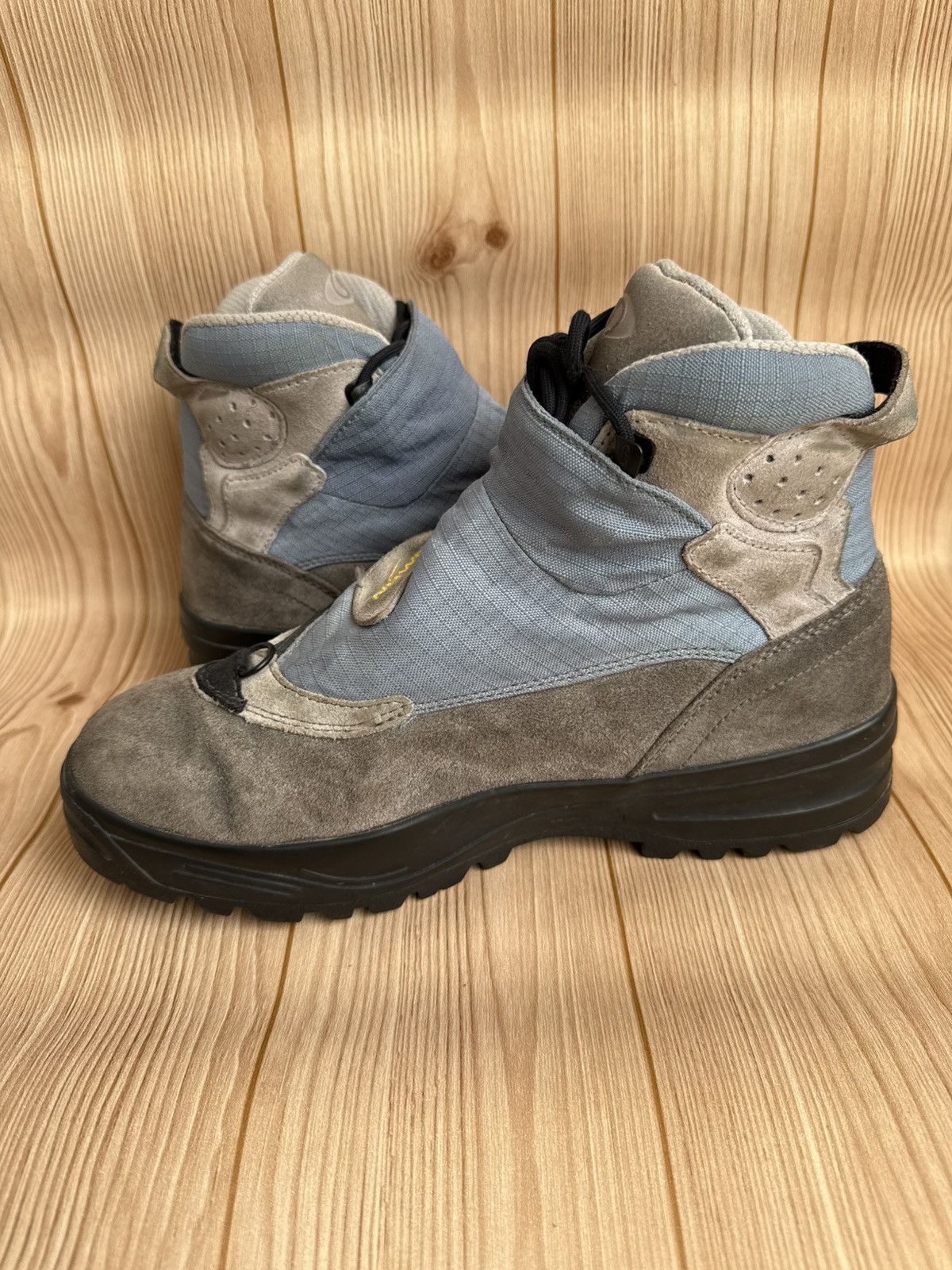 Salomon Adventure 7 hiking boots Size US 8 / EU 41 - 15 Thumbnail
